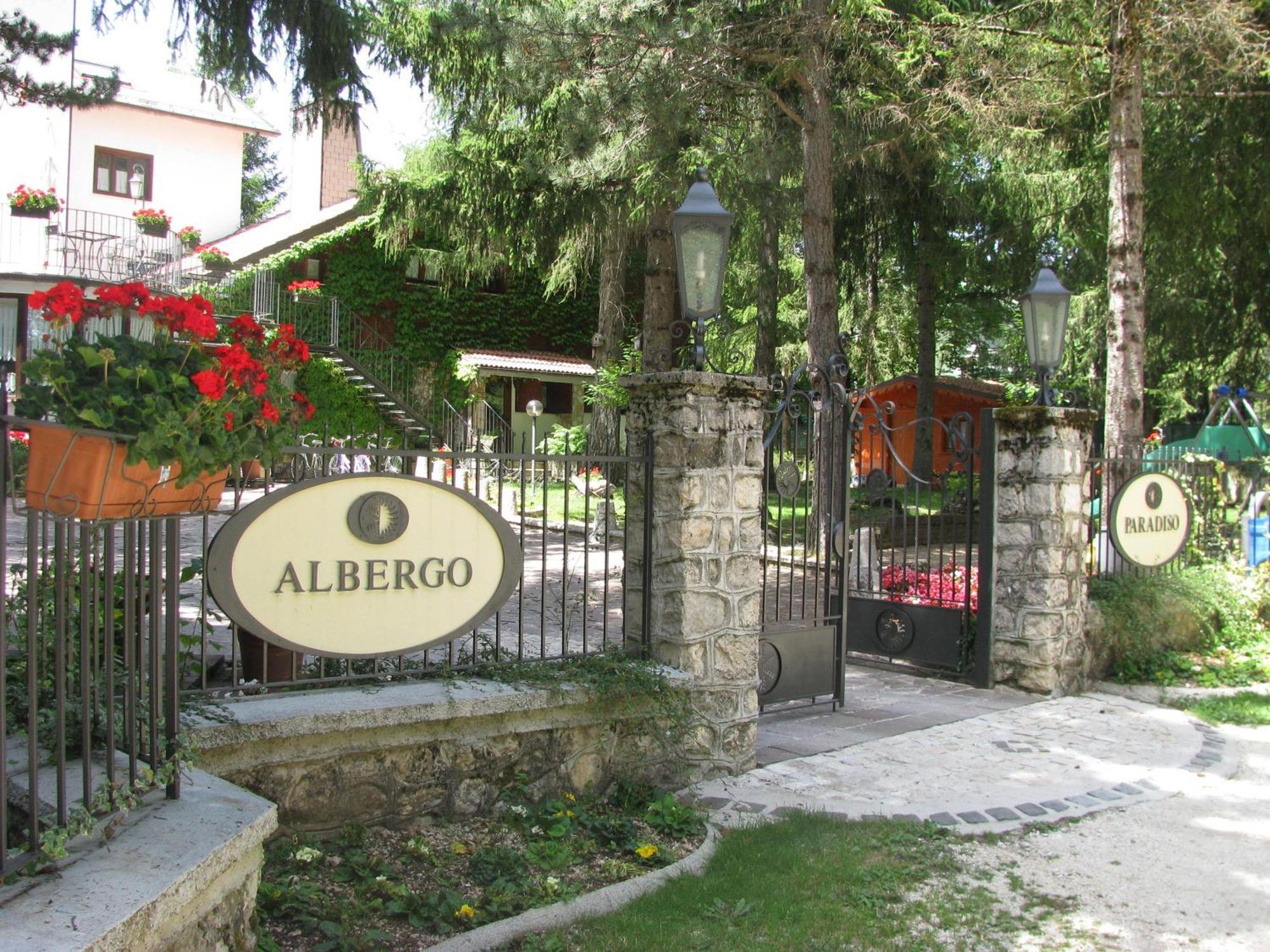 Lh Albergo Il Paradiso Pescasseroli Luaran gambar