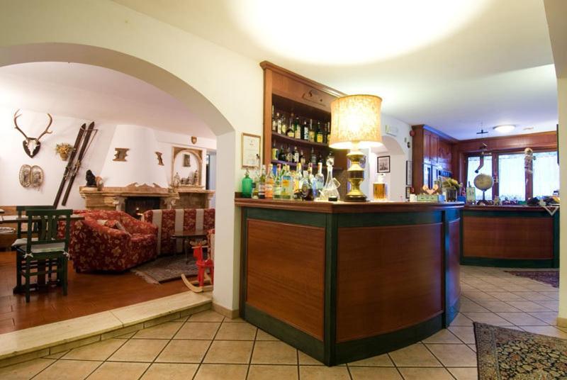 Lh Albergo Il Paradiso Pescasseroli Luaran gambar