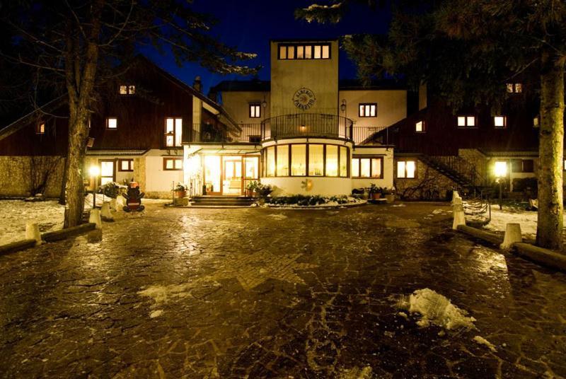 Lh Albergo Il Paradiso Pescasseroli Luaran gambar