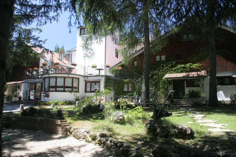 Lh Albergo Il Paradiso Pescasseroli Luaran gambar