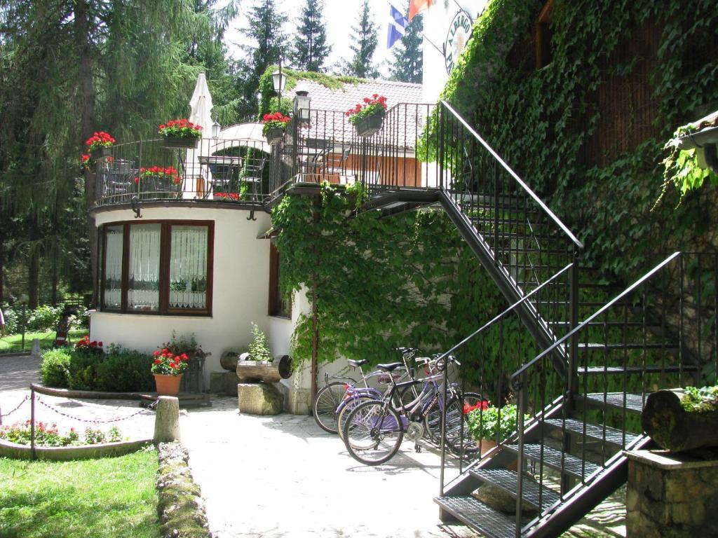 Lh Albergo Il Paradiso Pescasseroli Luaran gambar