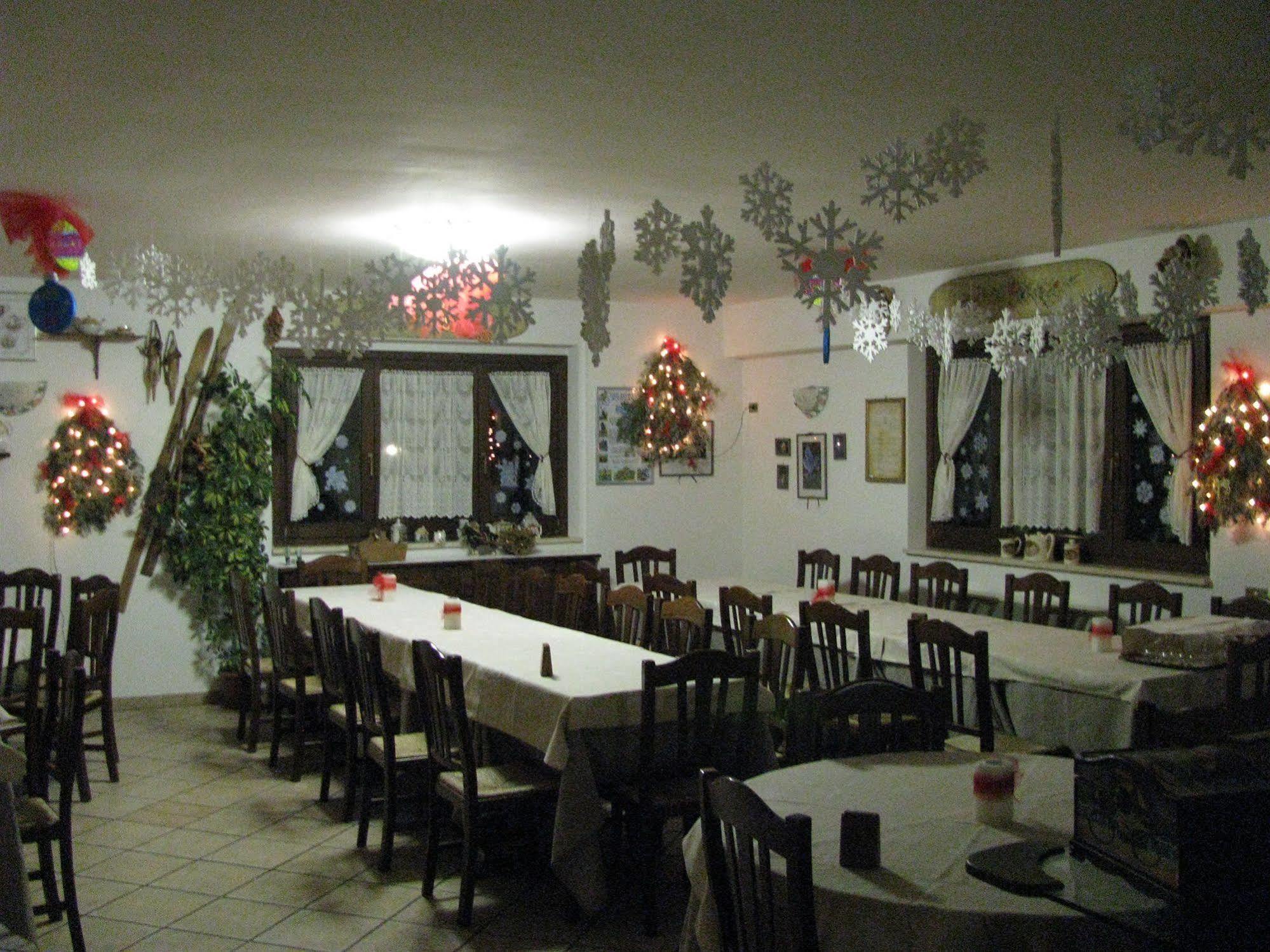 Lh Albergo Il Paradiso Pescasseroli Luaran gambar
