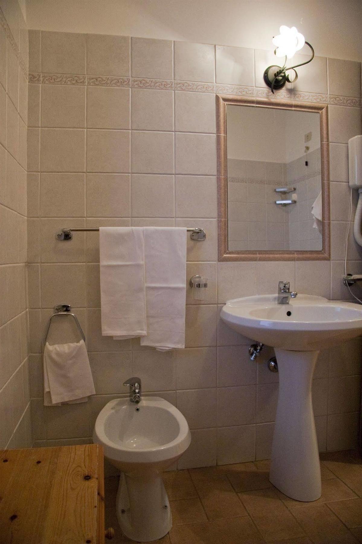 Lh Albergo Il Paradiso Pescasseroli Luaran gambar