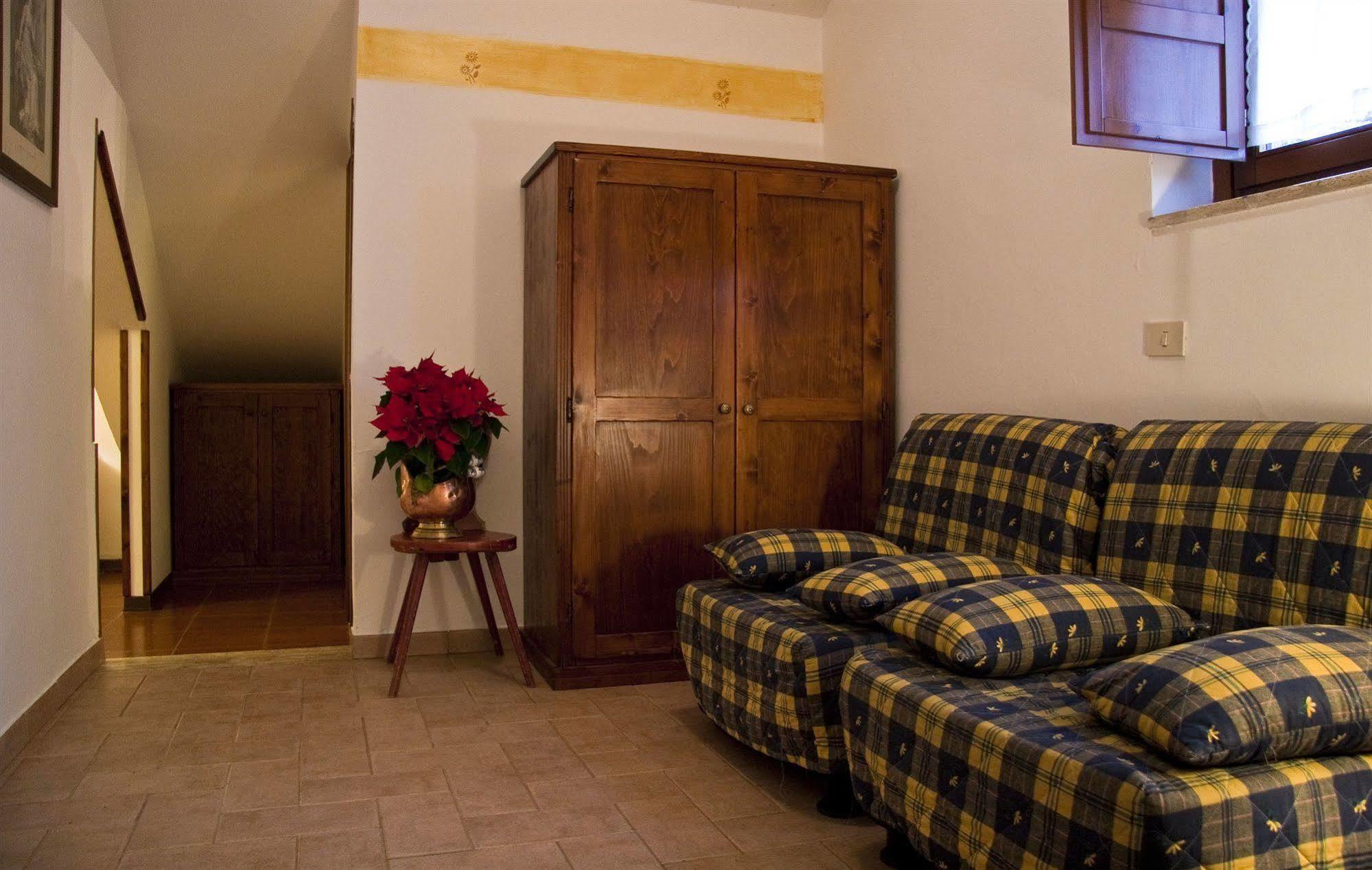 Lh Albergo Il Paradiso Pescasseroli Luaran gambar